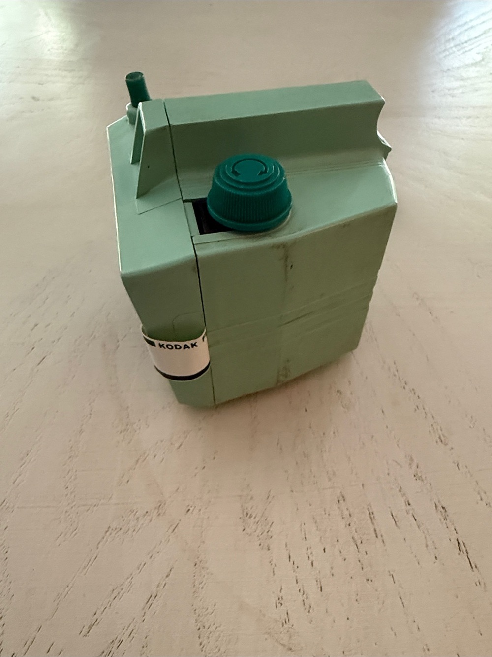 Savoy Imperial Box Camera Seafoam Green with Film 1960’s - untested - Picture 4 of 14